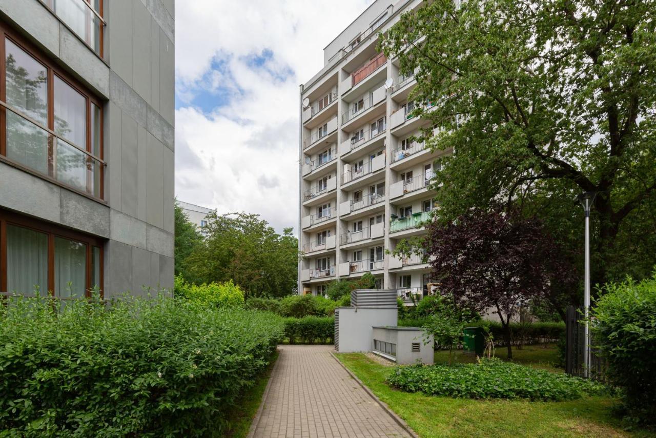 Central Apartment Solec Wilanowska By Noclegi Renters Warsawa Bagian luar foto